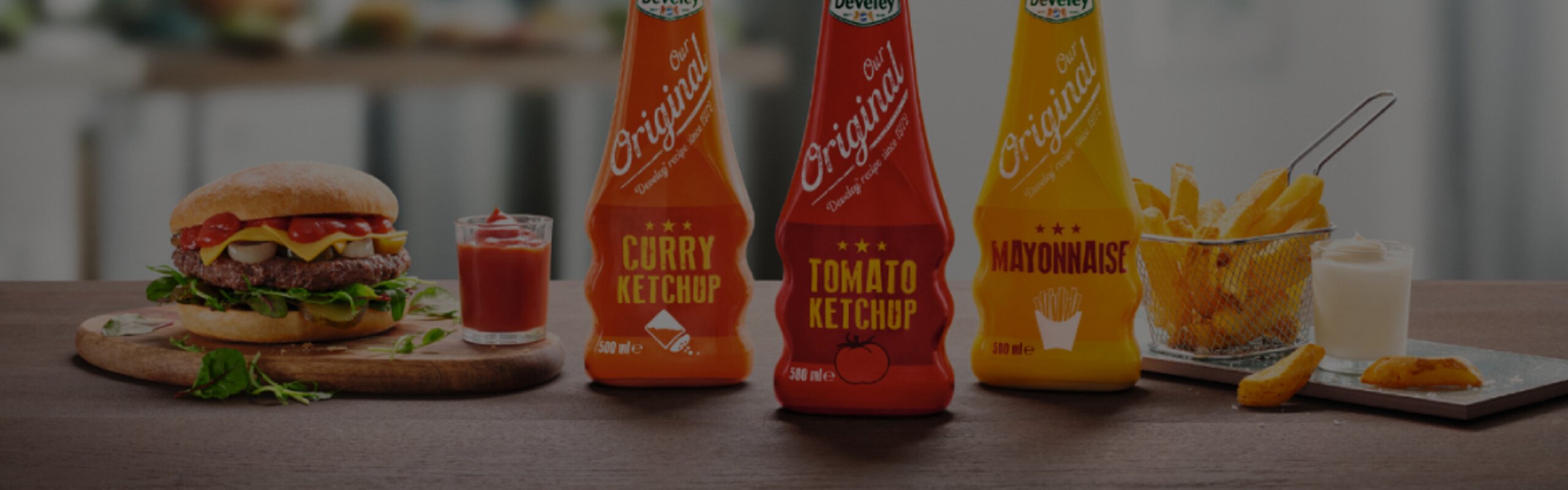 Die Our Original Vielfalt als Hintergrundbild: Mayonnaise, Tomato Ketchup, Curry Ketchup