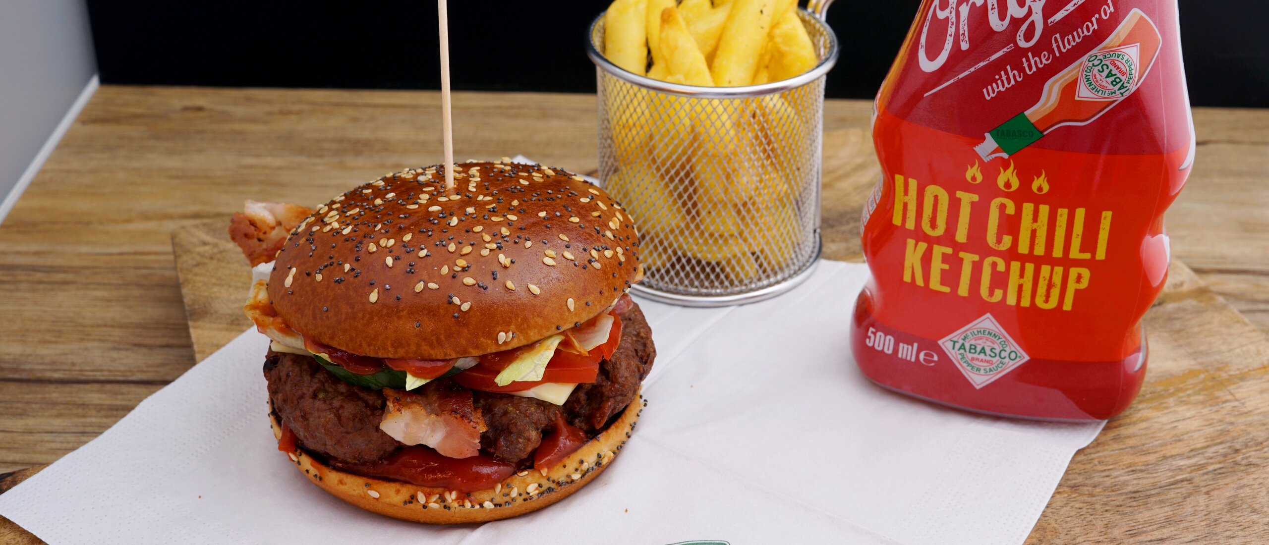 Rezept, Gericht von Develey: Big Spicy Burger mit Hot Chili Ketchup, Tabasco, scharf, hot, chili-sauce, our original,